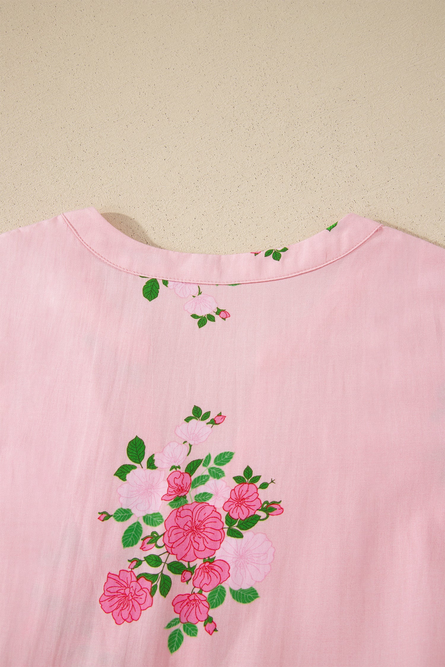 Robe longue à imprimé floral à manches courtes et col cranté bleu ciel