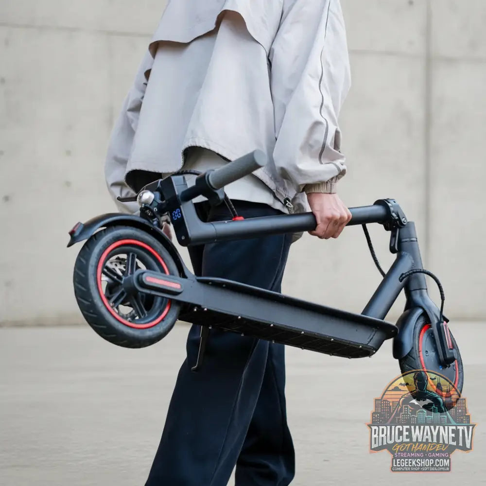 Trottinette électrique légère Sunnigoo 350W LeGeekShop, facile à transporter pour vos trajets urbains.