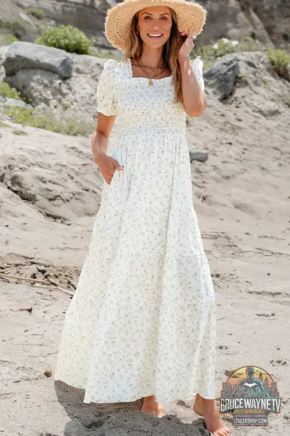 Guide d'achat : Robe Longue Femme – Blanche Florale · Corsage Fronce · Manches Bouffantes · Plusieurs Niveaux