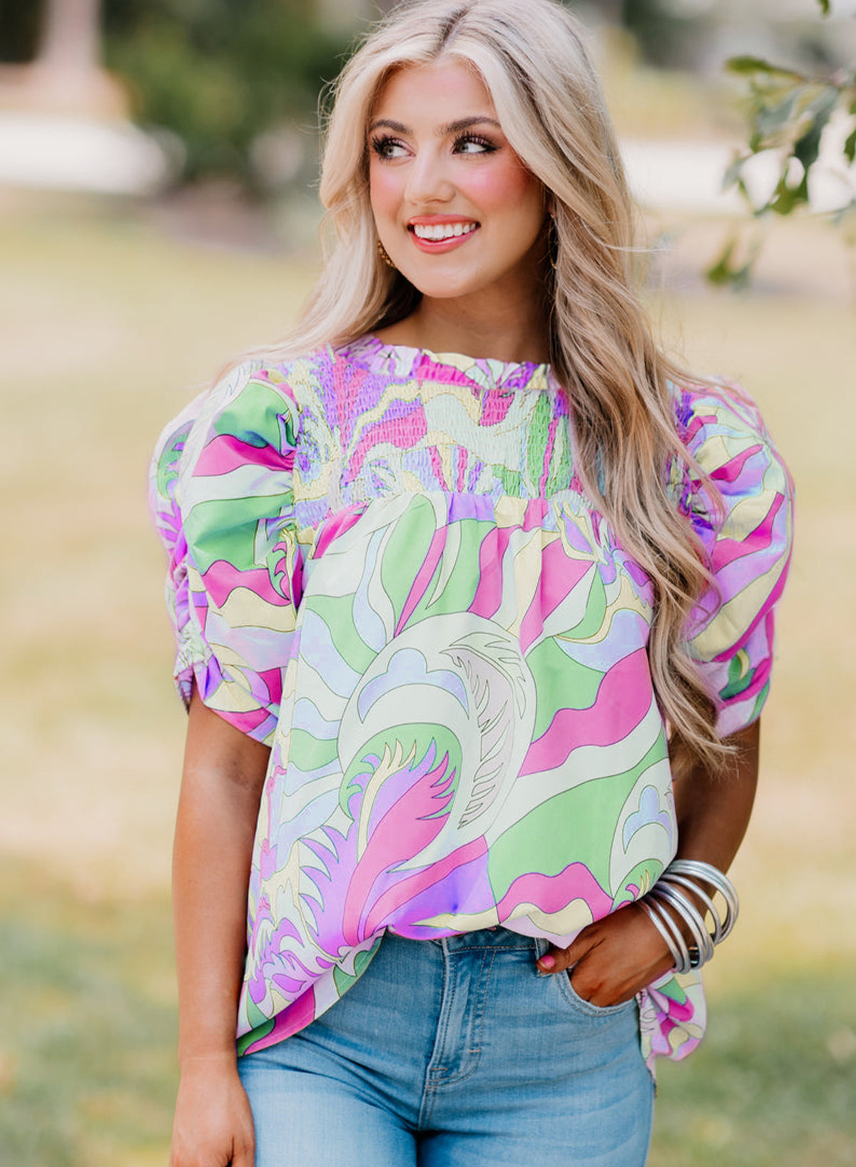 Blouse imprimé abstrait, manches ballon, détail smock — vert