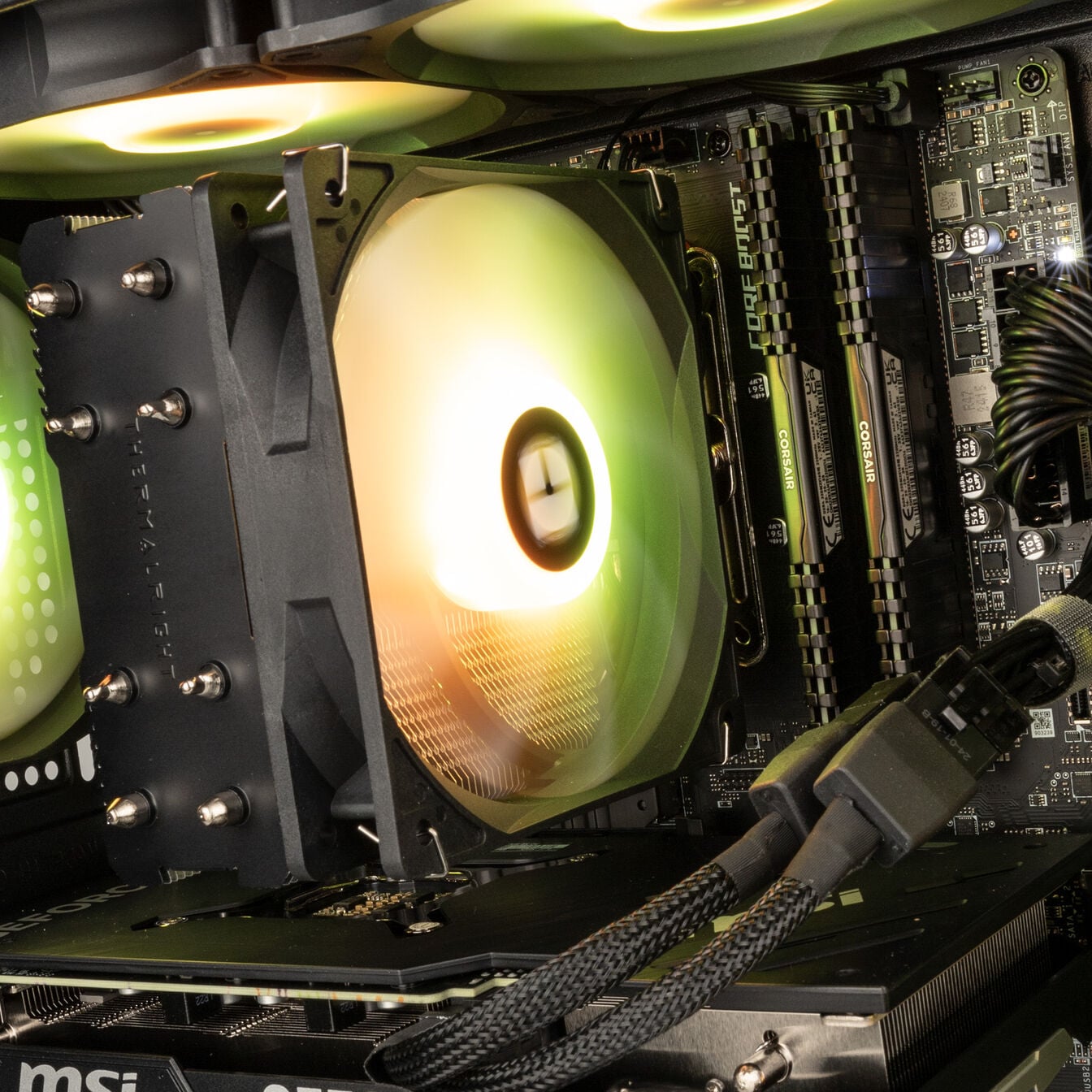 Gaming PC Mach 3.2, AMD Ryzen 7 7700, RTX 5070 - King Mod Systems - vue 6
