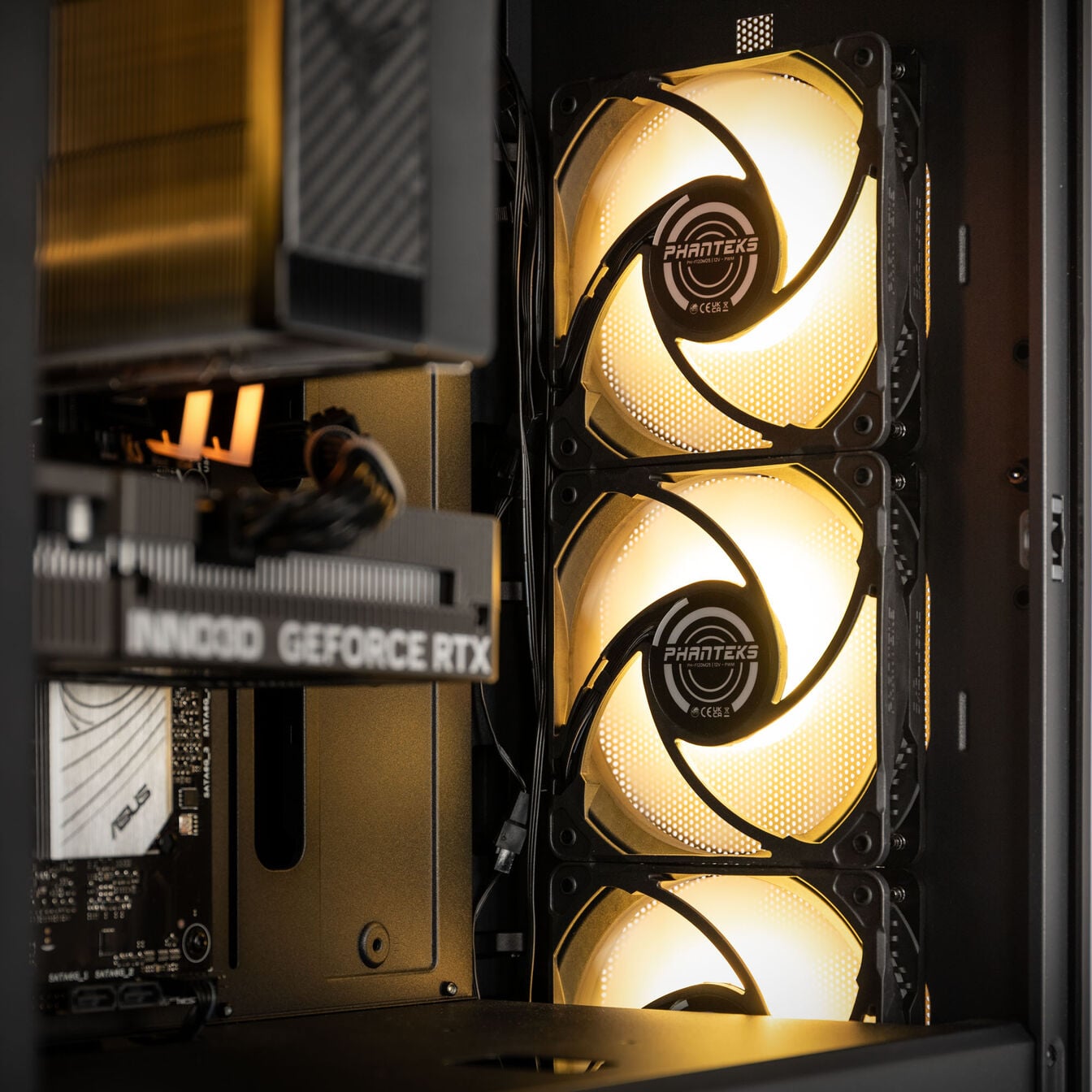 KingForge Gaming-PC Bronze, AMD Ryzen 5 7500F, RTX 5060, Phanteks Eclipse G370A – Fertig-PC - King Mod Systems - vue 8