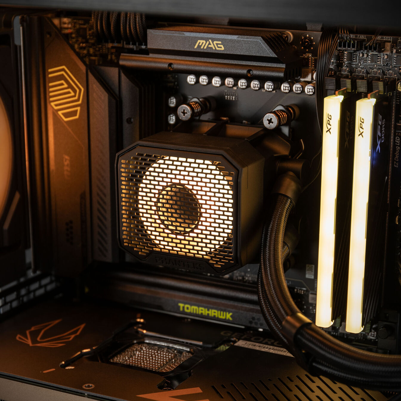 KingForge Gaming-PC GrandMaster, AMD Ryzen 7 9850X3D, RTX 5090, Phanteks Evolv X2 – Fertig-PC avec Windows - King Mod Systems - vue 6
