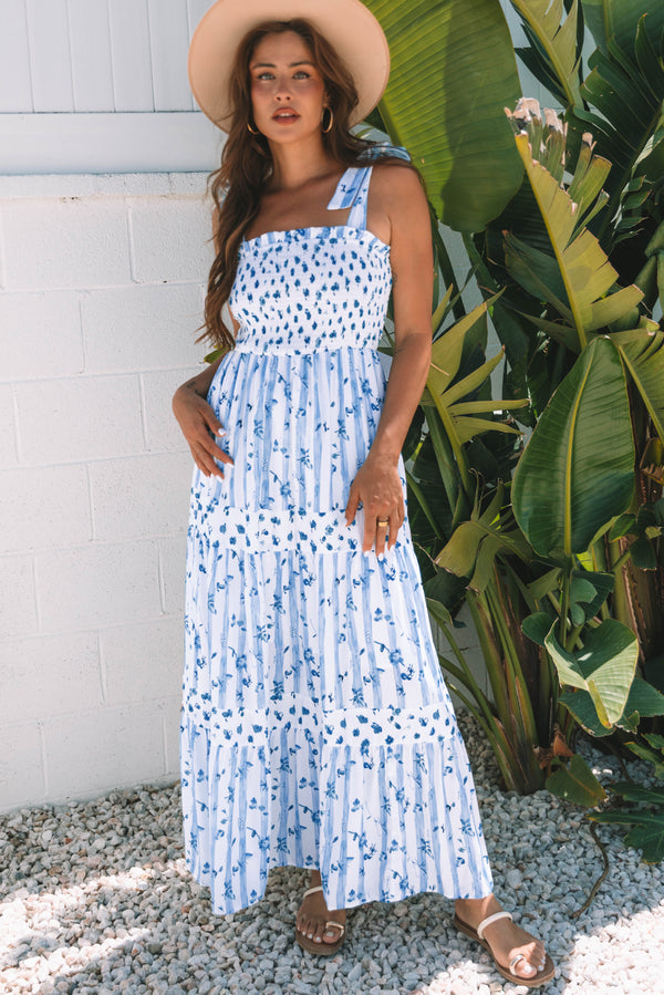 Robe longue femme floral, smocké, à étages, bretelles, maxi — bleu ciel · LC6124886-P420 · LC6124886-P420-L
