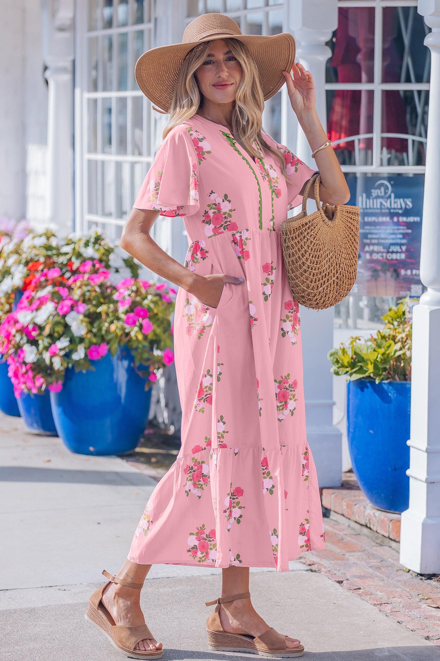 Robe longue à imprimé floral à manches courtes et col cranté bleu ciel