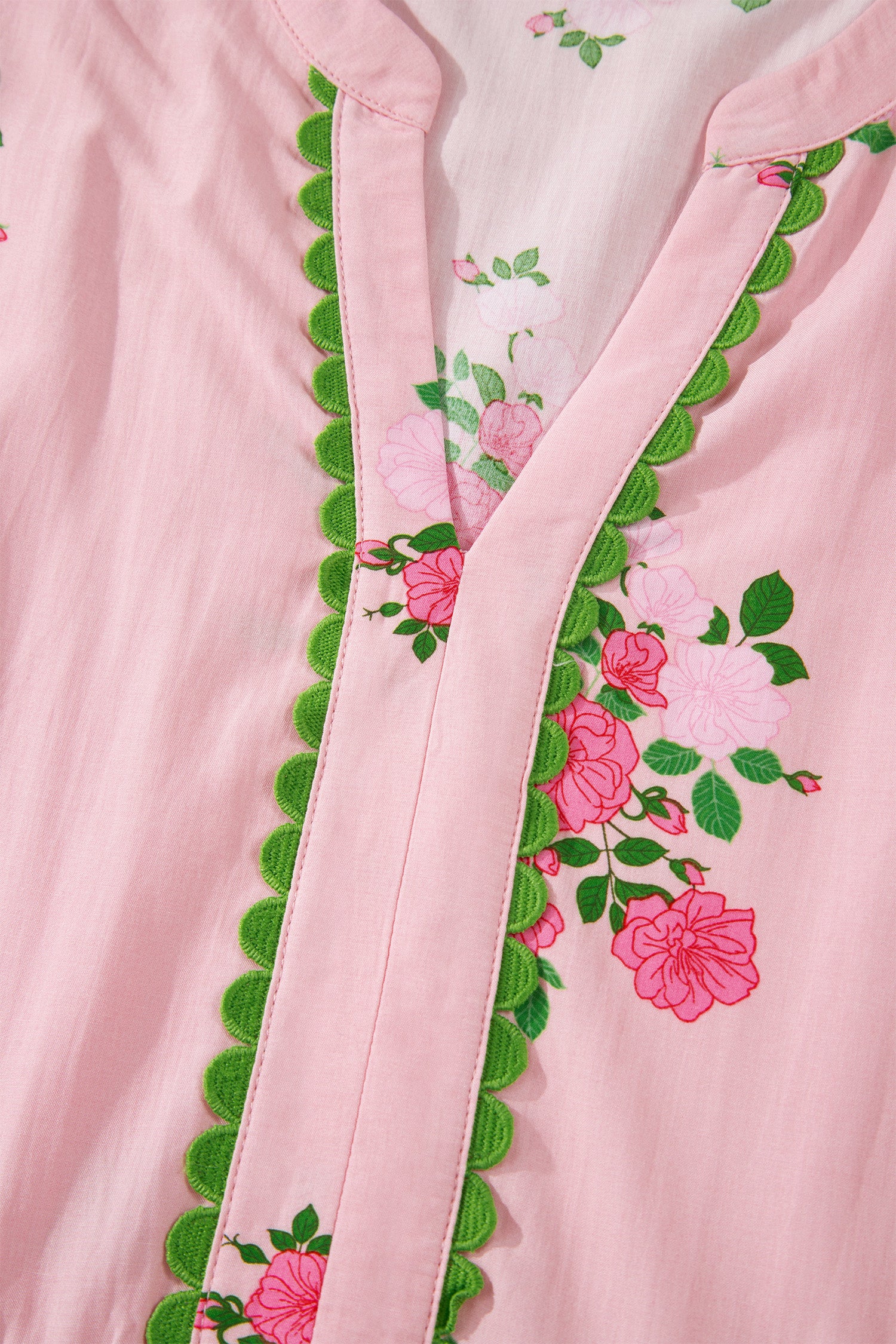 Robe longue à imprimé floral à manches courtes et col cranté bleu ciel