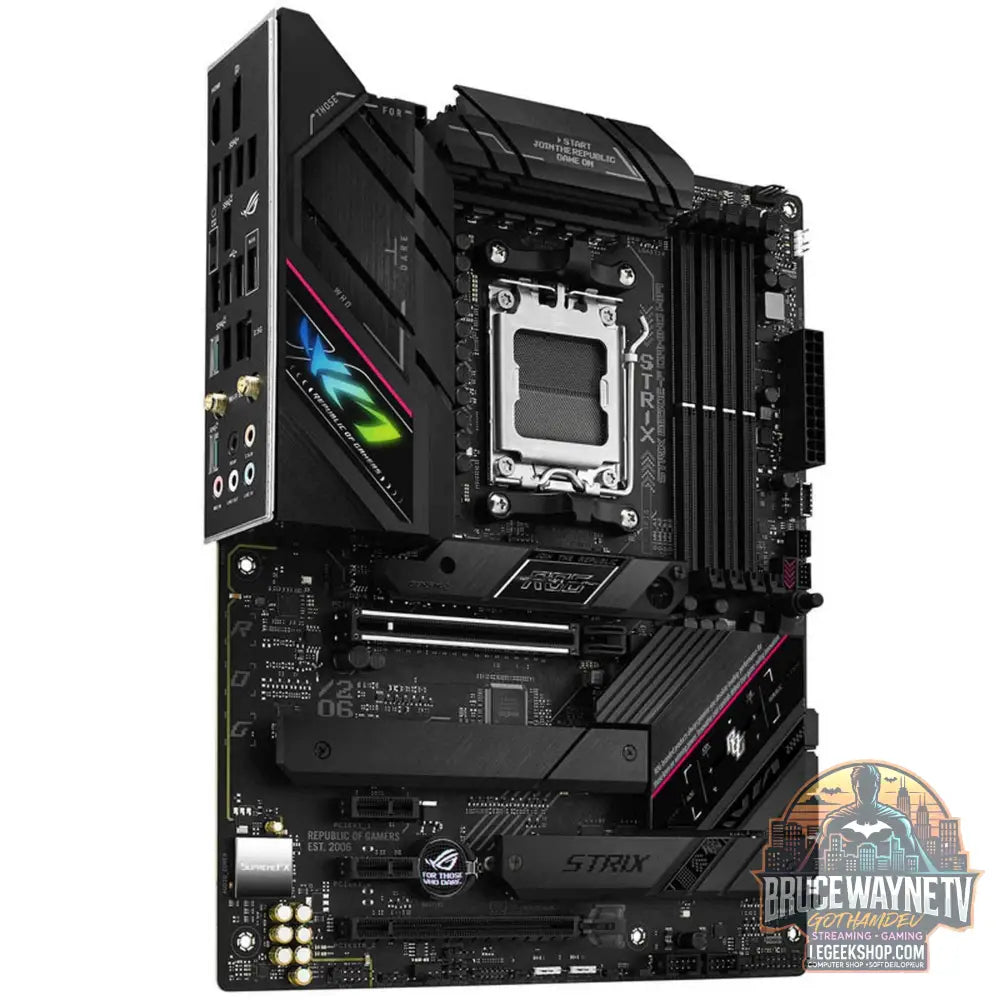 PC Nemesis X - Ryzen 7 9700X, RX 7900 XT, 32 Go DDR5, Watercooling LCD RGB | GothamDev - Legeekshop