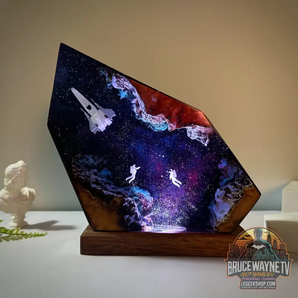 Sculpture Lumineuse en Résine Galaxie – Exploration des Étoiles pour Décoration de Bureau à Domicile – Œuvre d’Art