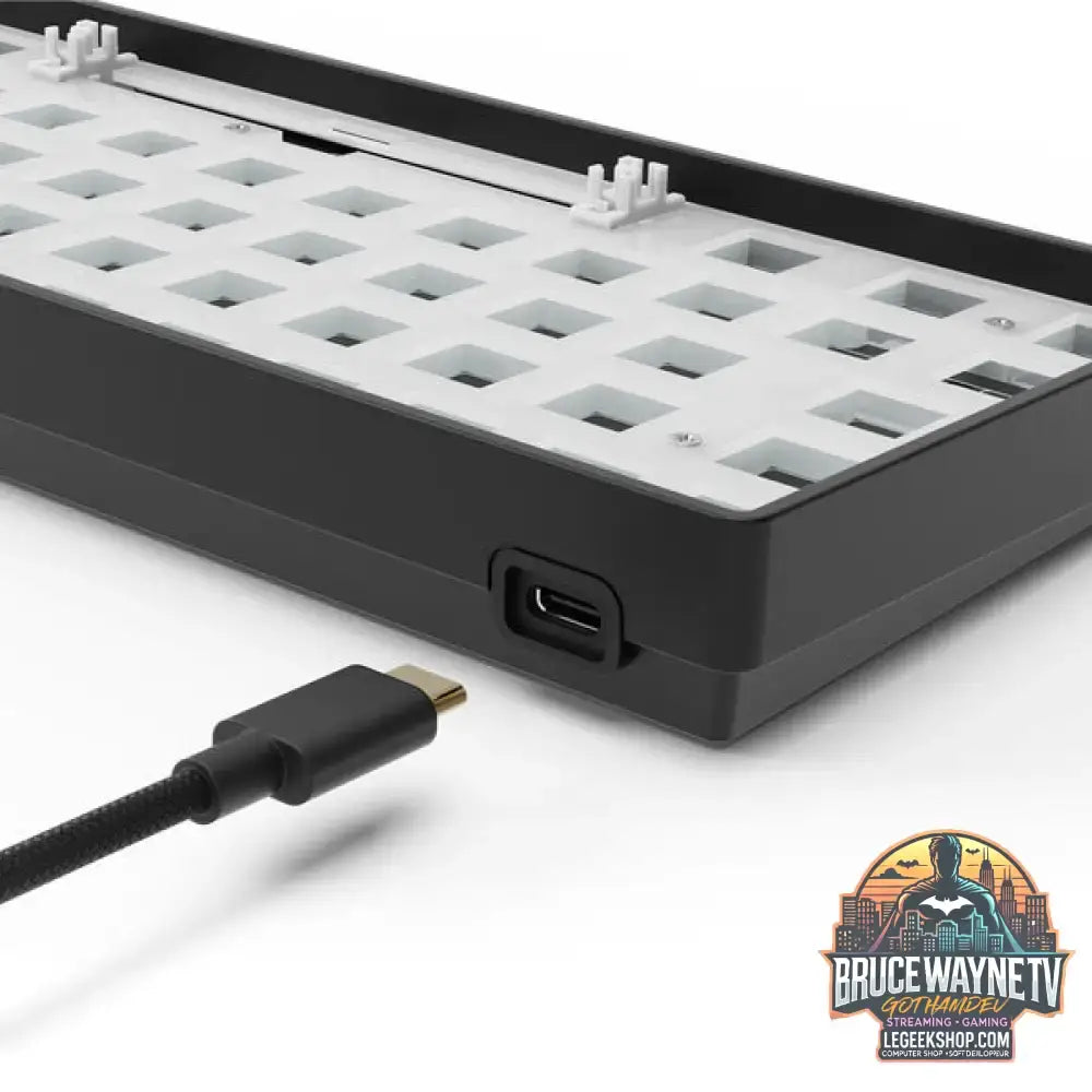 SKILLER SGK50 S4 Gen2 Barebone - Sharkoon - vue 4
